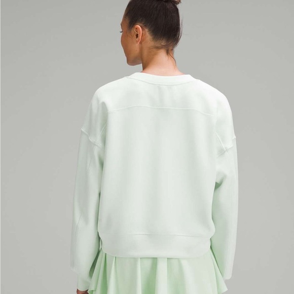 Lululemon Softstreme Perfectly Kohlrabi Green
Oversized Cropped Crew Sz 0 - Picture 3 of 14